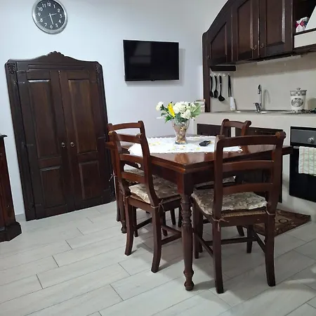 Apartment Vico Santo Oronzo